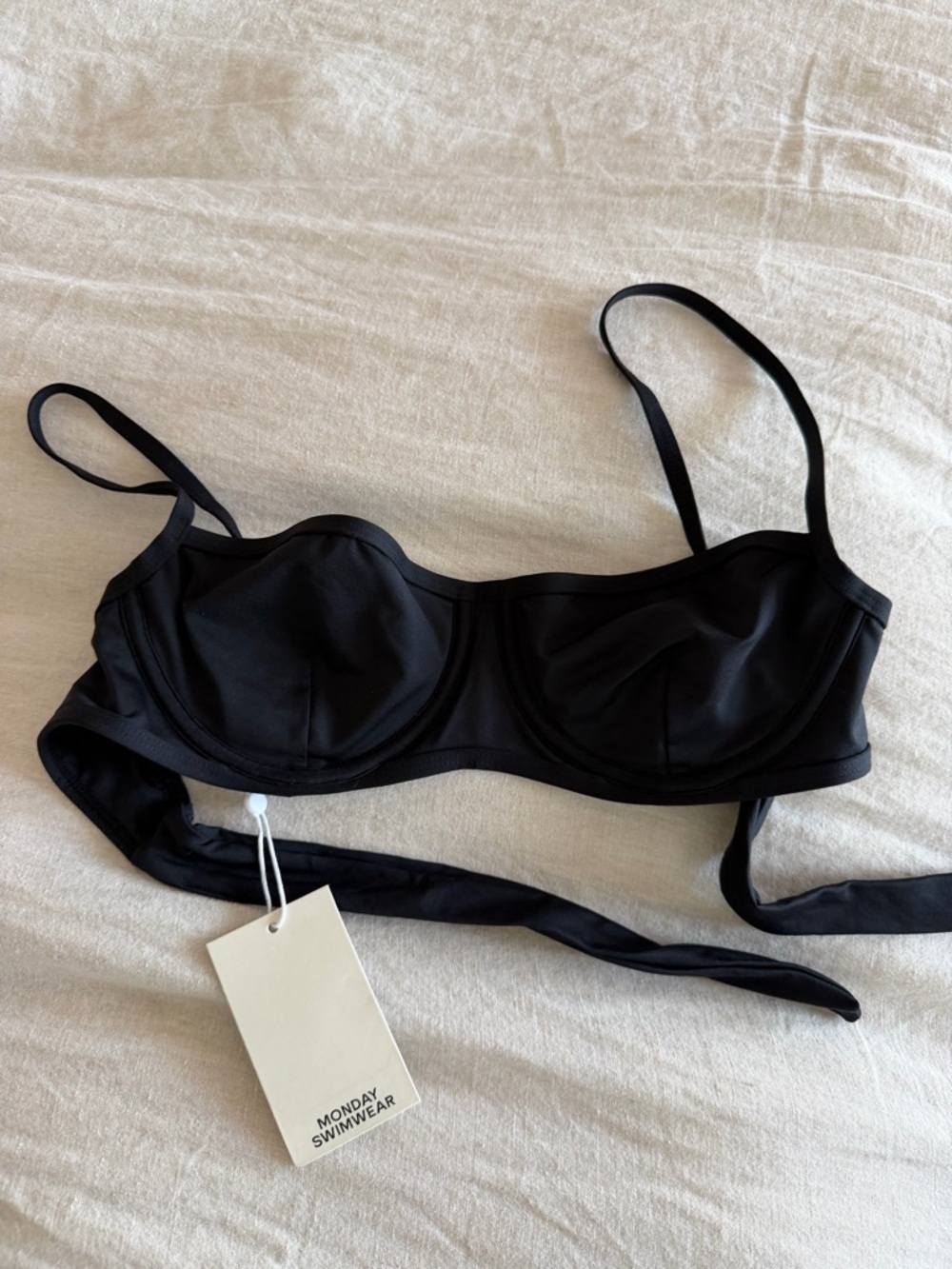 Monday Swimwear Black Somerset Underwire Top - Picture 3 of 4